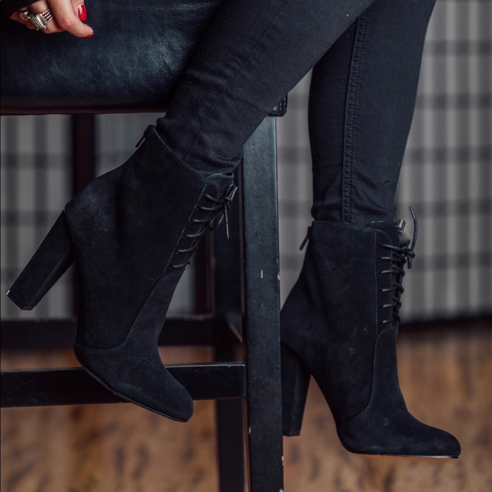 Steve Madden black leather booties